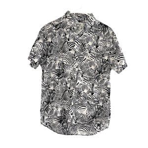 Sunday Work Clothes Mens short sleeve Button up Shirt Zebra pattern size S 100%